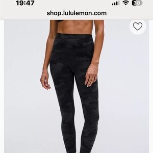 lemon Align™ High-Rise Pant - Leggings
A buttery-soft feel and flattering fit